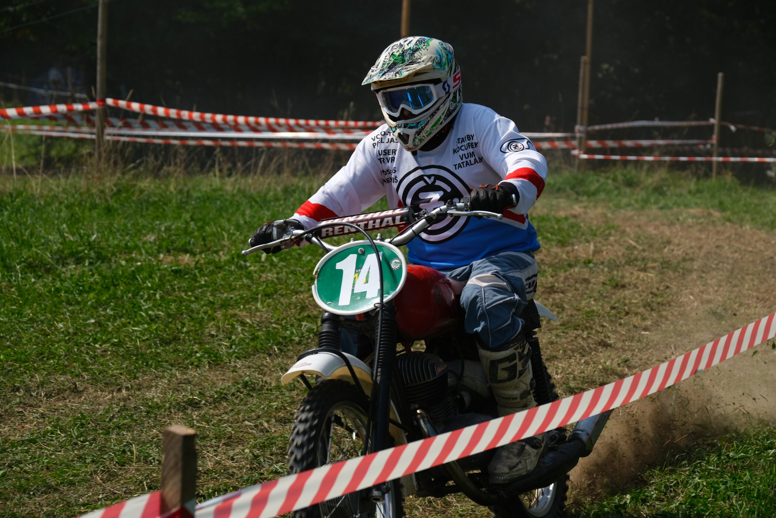 Cross Country Plechovky